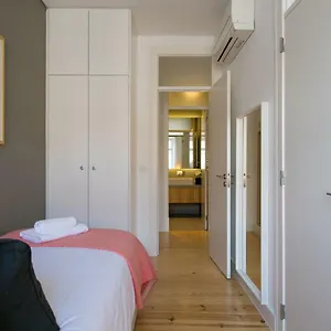Apartamento Altido Elegant Deluxe & Altido Luxurious 3-bedroom Apt With Terrace In Intendente, Lisboa