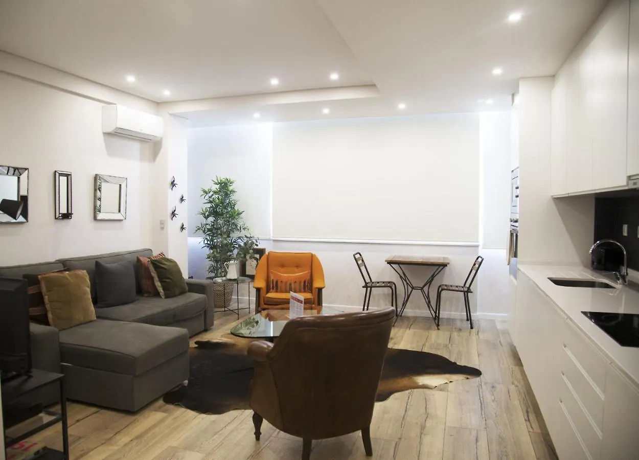 FLH Campo de Ourique Bright Apartment Lisboa