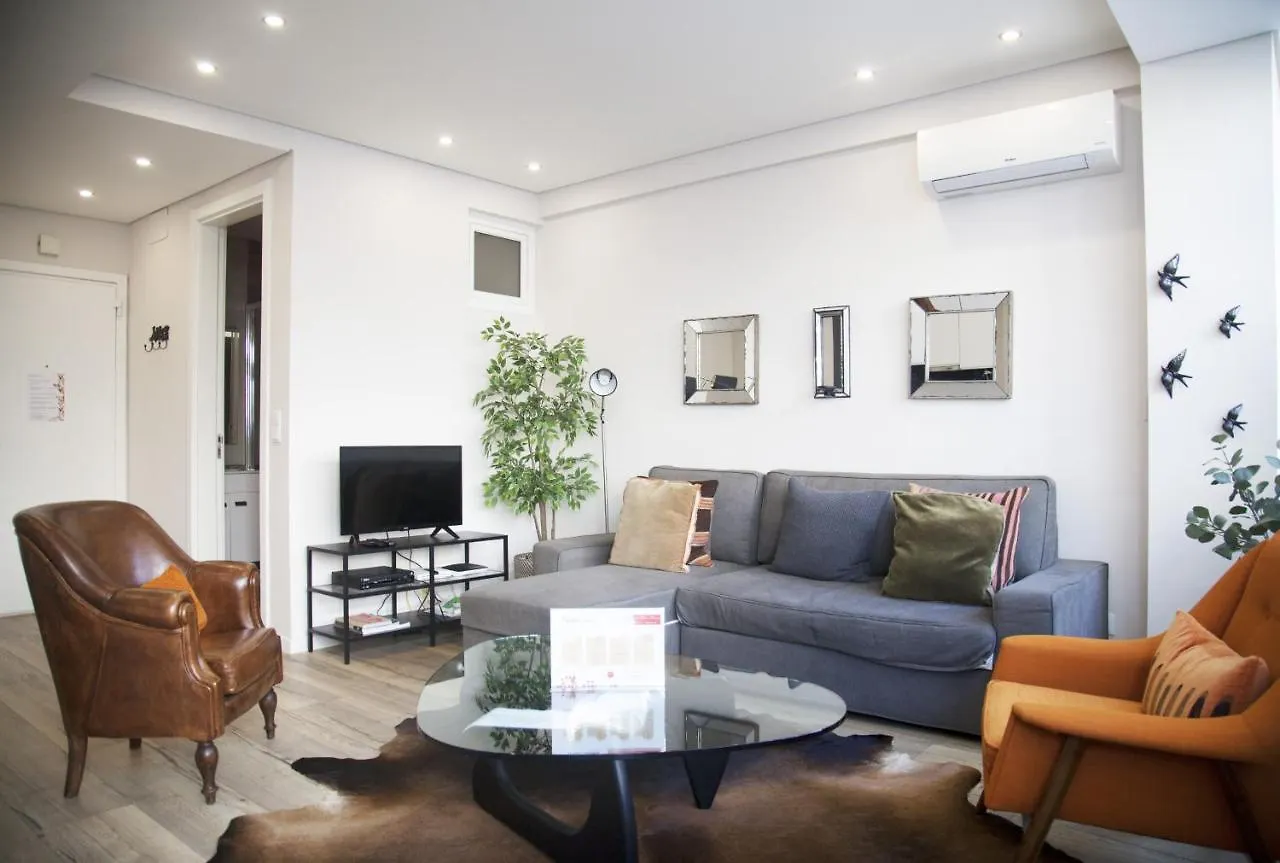 FLH Campo de Ourique Bright Apartment Lisboa
