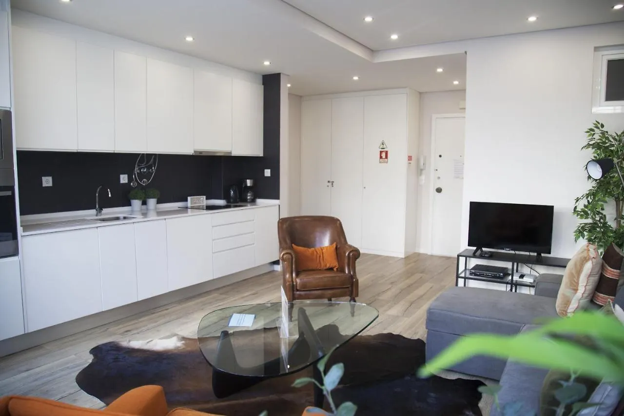 FLH Campo de Ourique Bright Apartment Lisboa