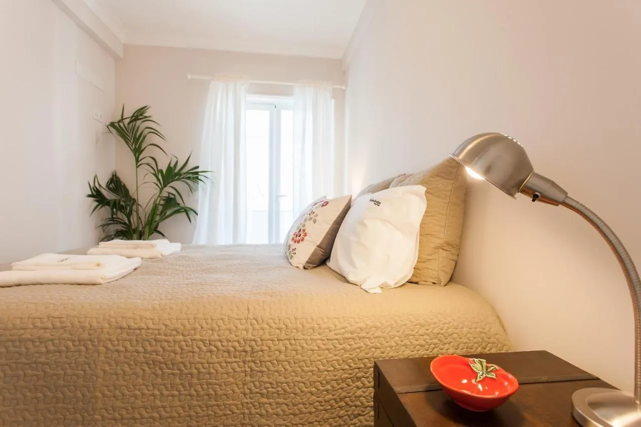 FLH Campo de Ourique Bright Apartment Lisboa 0*,